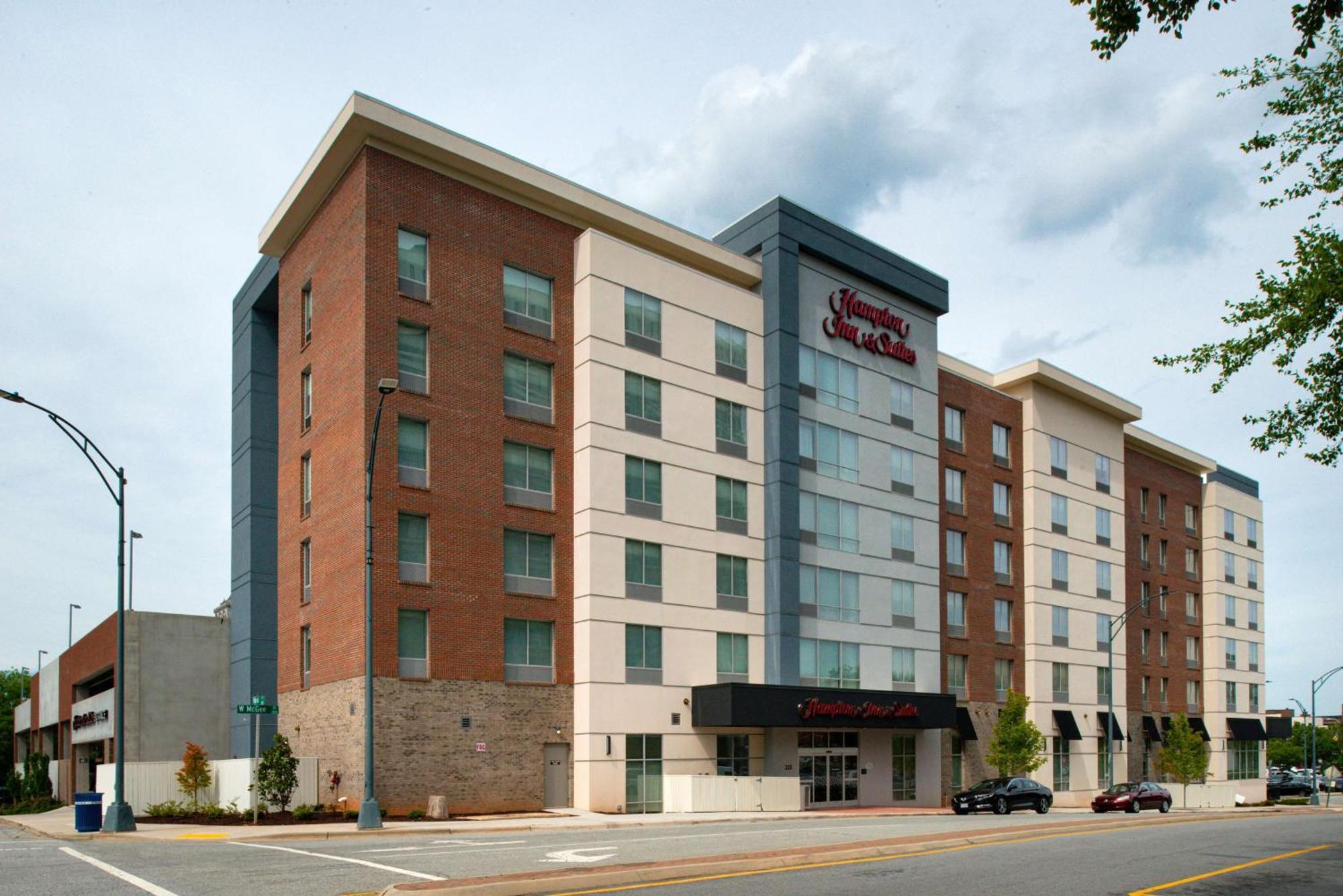 Hampton Inn & Suites Greensboro Downtown, Nc Buitenkant foto